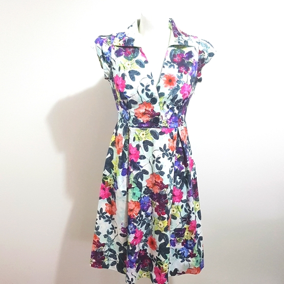 Kamikaze Dresses & Skirts - A pretty floral dress in size 10Au